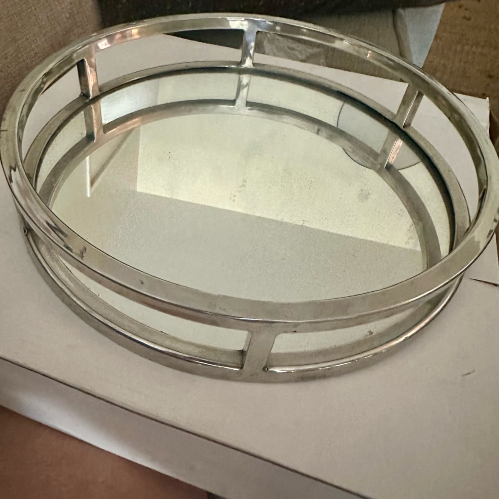 Vanity Tray - Picture 4 of 6